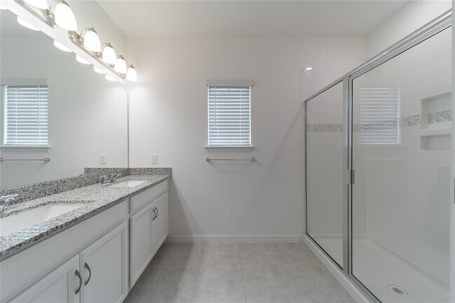 Building Photo - 15062 Guava Bay Dr