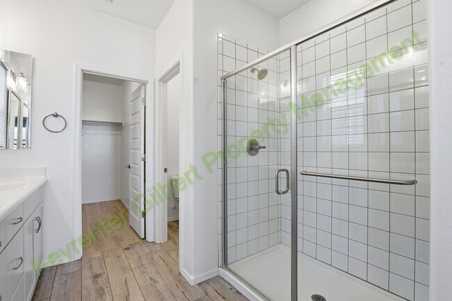 Building Photo - Modern Gilbert Lakeview Townhome in The La...