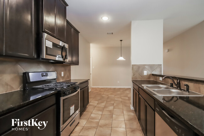 Building Photo - 9126 Georgio Dr