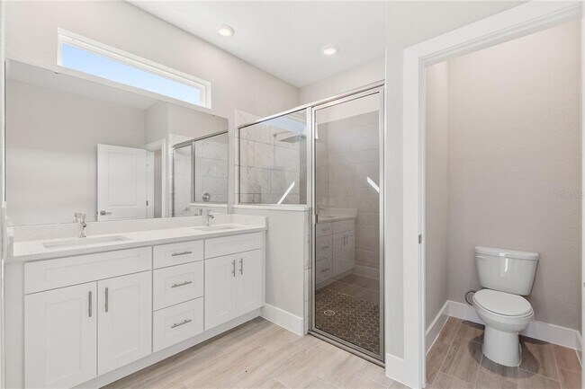 Building Photo - 205 Hyacinth Ct