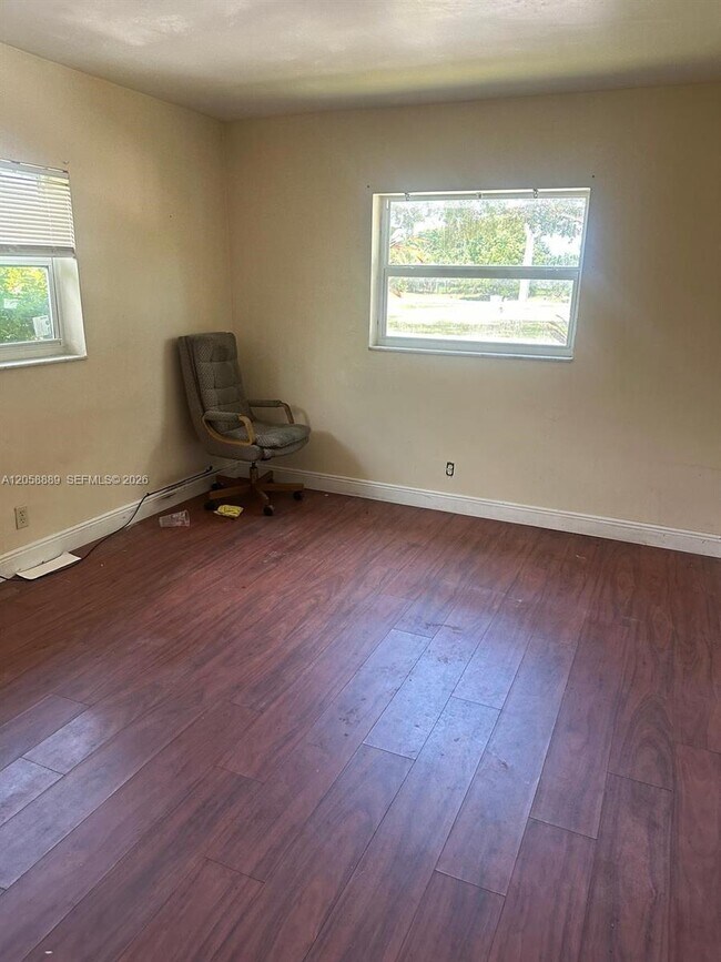 Building Photo - 4084 Coral Springs Dr