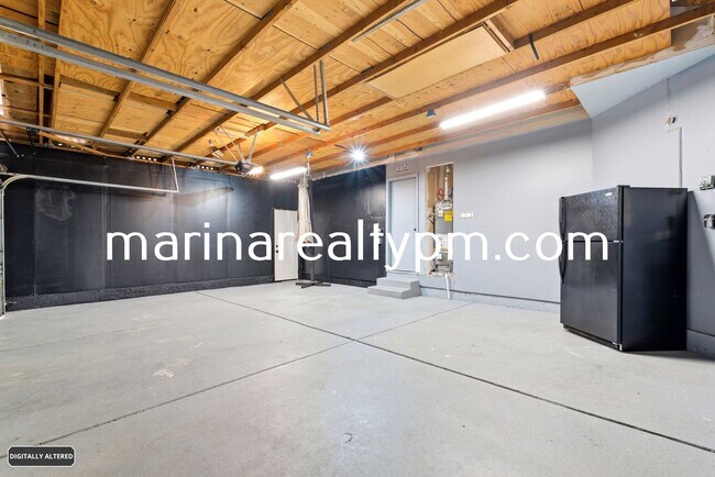 Building Photo - Home Sweet home-Beautiful remolded 3 bedroom 2 bathroom