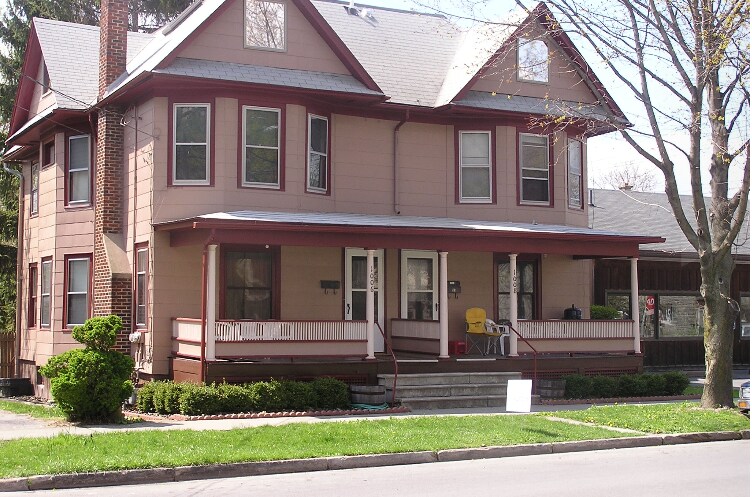 Building Photo - 1006 N Aurora St