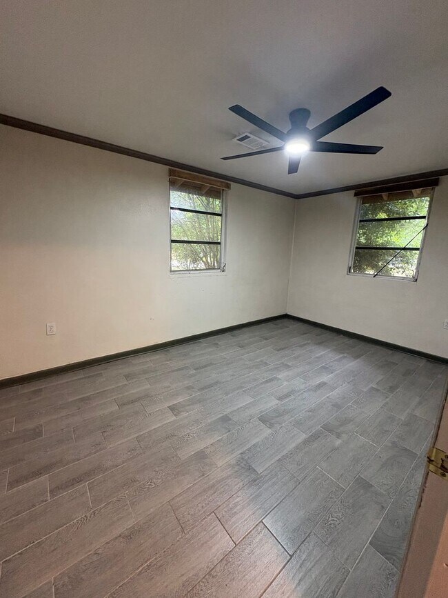 Building Photo - Renovated 2BR Ranch Near UGA in Bogart/Cleveland Road Area