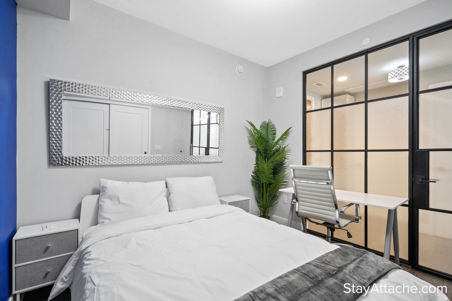 Building Photo - 1300 4th St SE