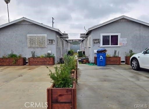 Primary Photo - 8129 S Hoover St