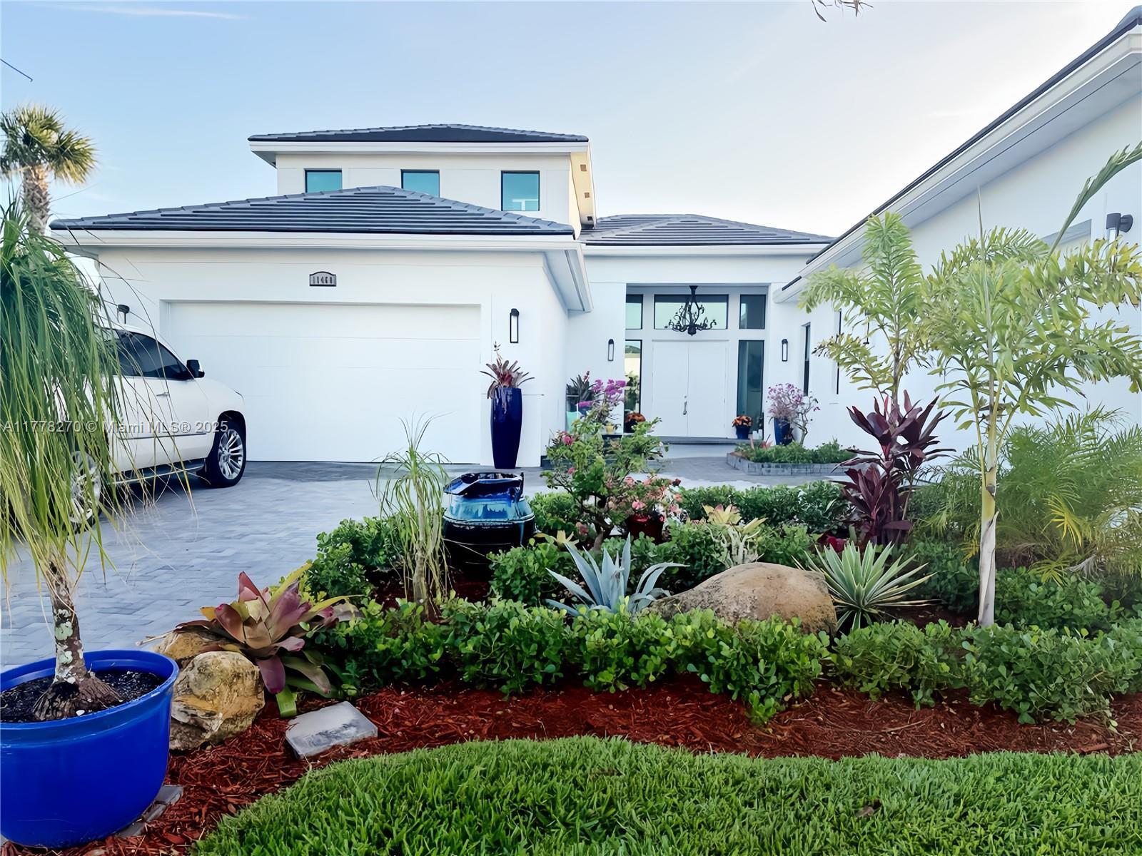 Building Photo - 11460 SW Pietra Way