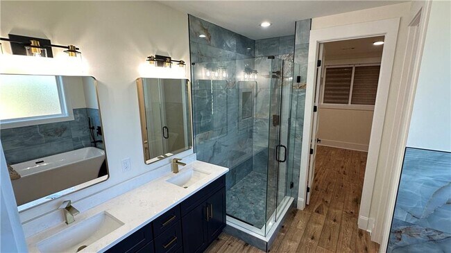 Building Photo - 3527 Bailey Rd