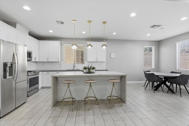 Building Photo - 9362 Noble Sage Ave