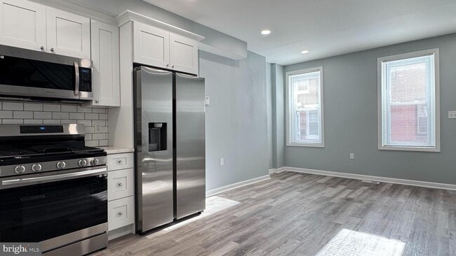 Primary Photo - 163 W Palmer St