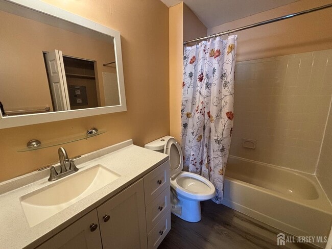 Building Photo - 2015 Aspen Dr