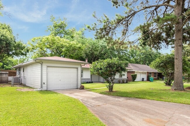 Building Photo - 1211 Kirsten St