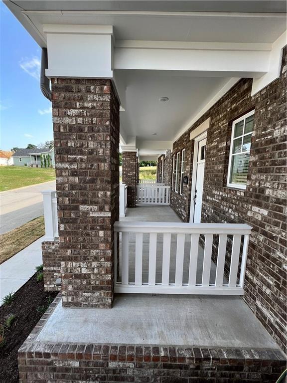 Building Photo - 5460 Hackett St