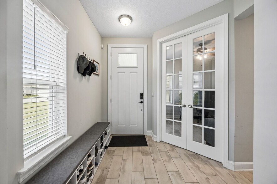 Building Photo - 159 Rose Dew Dr