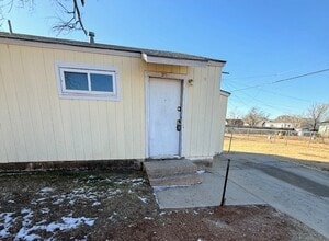 Building Photo - 311 N Prospect St