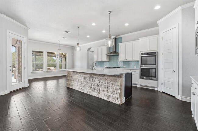 Building Photo - 468 Lloyd Ln