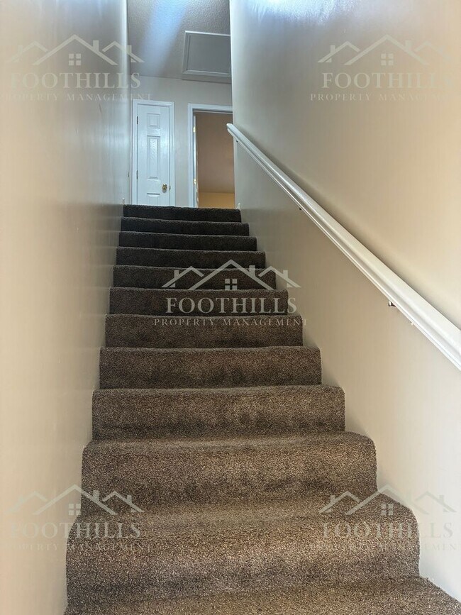 Building Photo - 101 Heatherbrook Ct