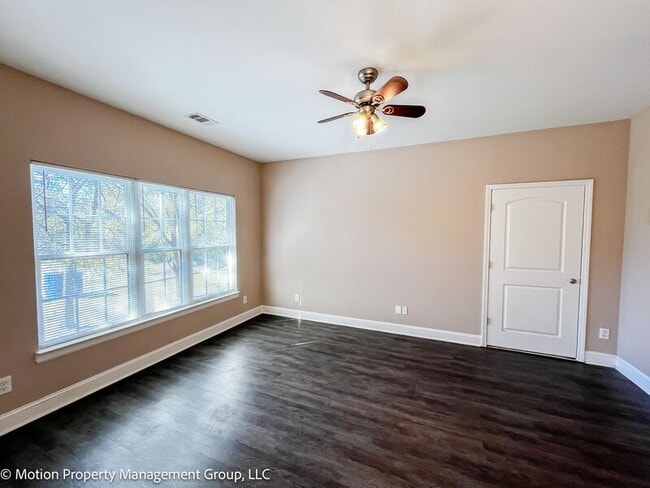 Building Photo - 6918 Northside Dr