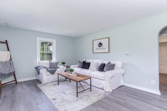 Building Photo - 2782 N Union Rd