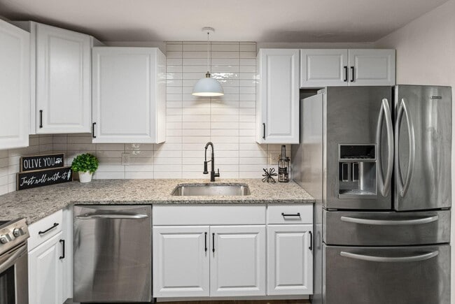 Building Photo - 506 N 44th St