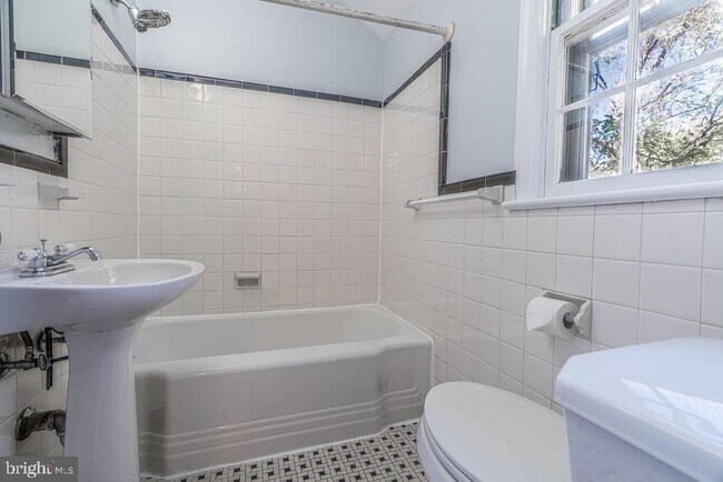 Building Photo - 4505 Conifer Ln