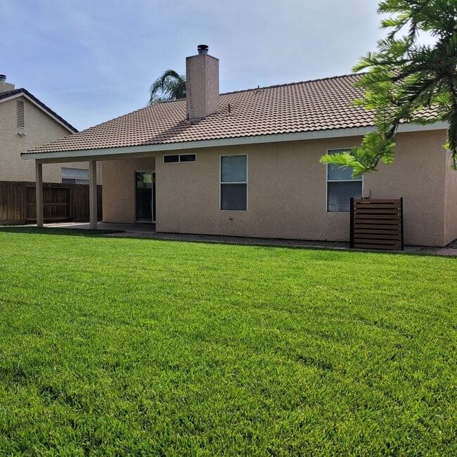 Building Photo - 2266 Pinto Way