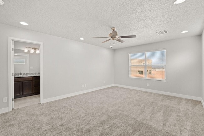 Building Photo - 4030 Silver Springs Road NE