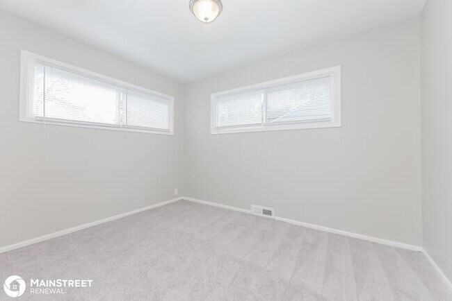 Building Photo - 11414 Richmond Ave