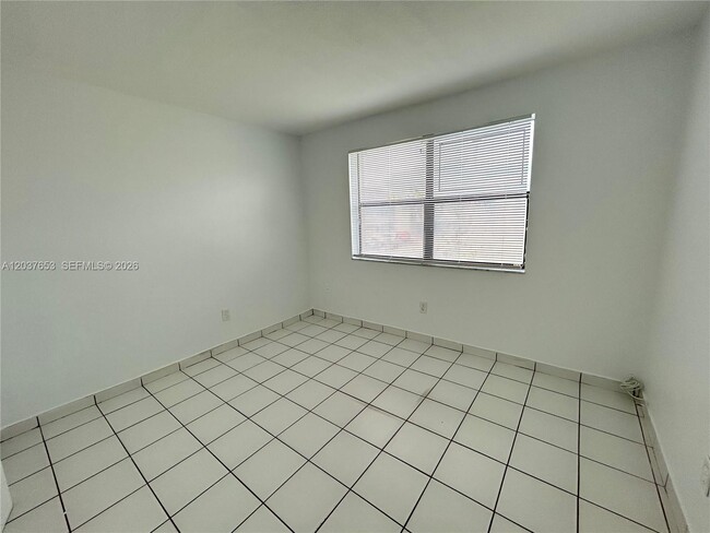 Building Photo - 15332 SW 72nd St