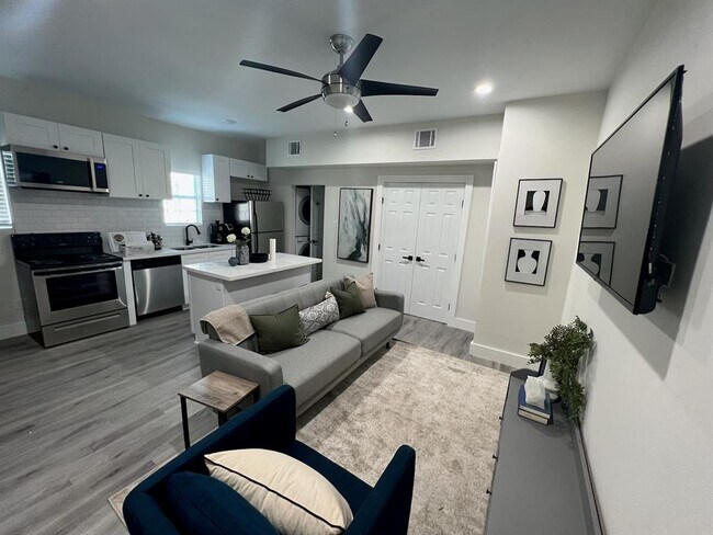 Primary Photo - 5 Estelle St