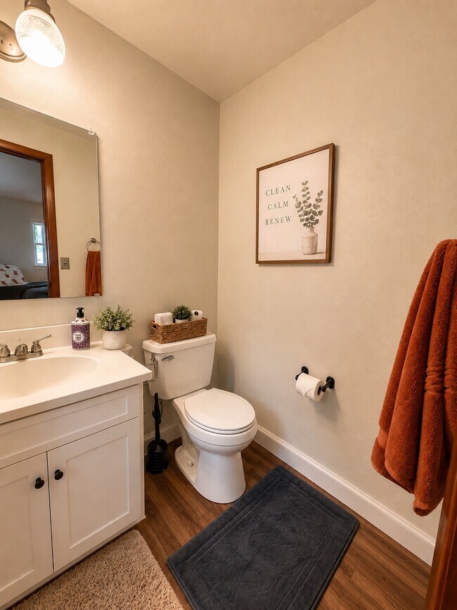 Building Photo - 6006 Jaguar Dr W