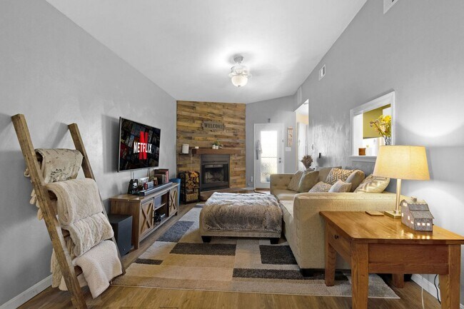 Building Photo - 3 Bed 2 Bath for Rent in Virginia Beach