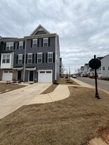 Building Photo - 2553 Ellen Ave