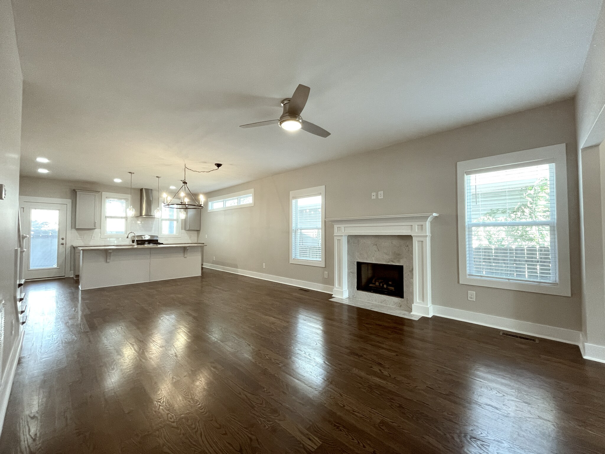 Great Room - 5410A California Ave