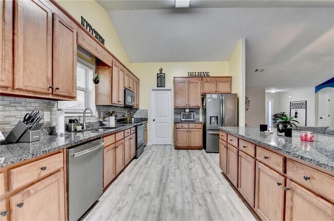 Building Photo - 1745 Gresham Pl