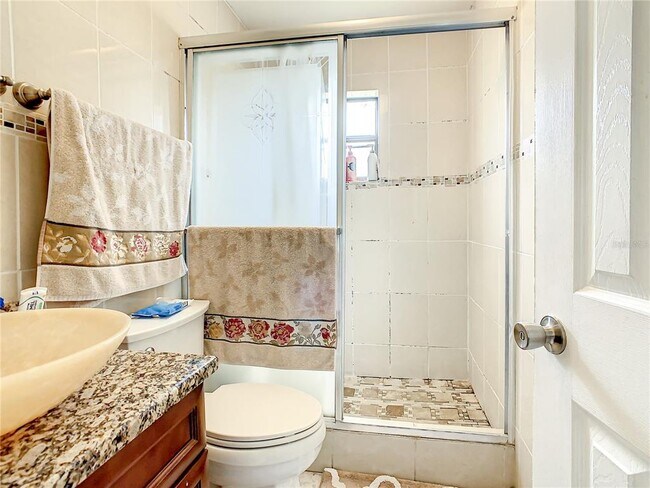 Building Photo - 853 Blanc Ct