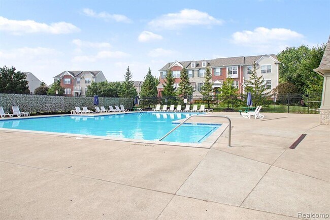 Building Photo - 27909 Hopkins Dr