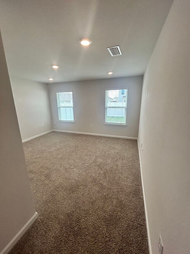 Building Photo - 6586 Atkins Rd