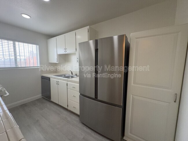 Building Photo - 2255 Cahuilla St