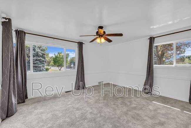 Building Photo - 309 E 200 S