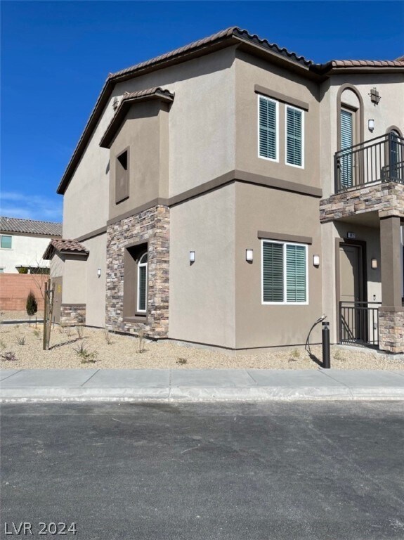 Building Photo - 6422 Spring Jog St