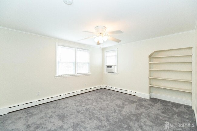 Building Photo - 200 Plainfield Rd