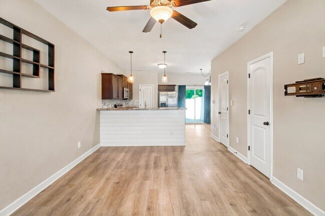 Building Photo - 511 Justice Farm Dr