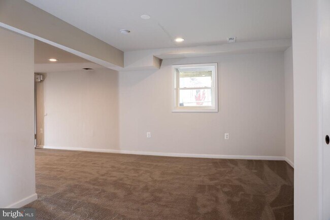 Building Photo - 5423 Rilian Ct