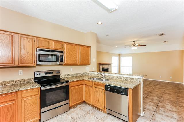 Building Photo - 2720 Clovermeadow Dr