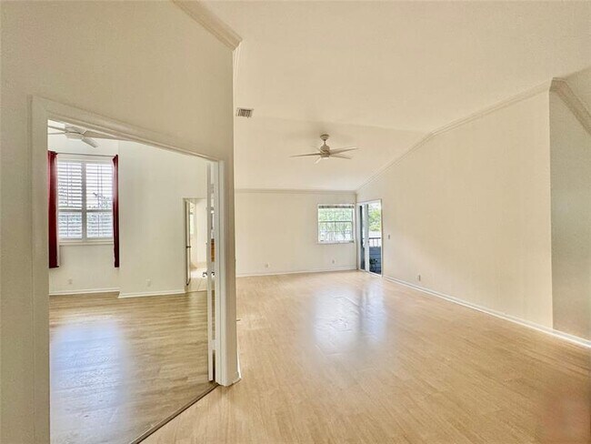 Building Photo - 5361 Buckhead Cir
