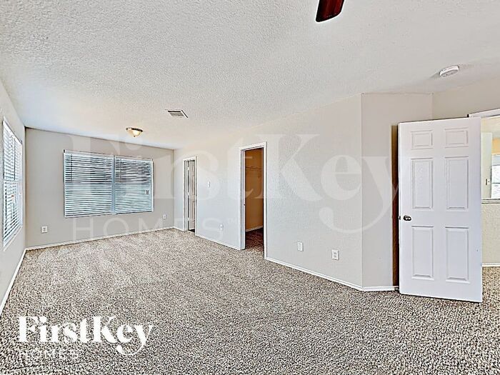 Building Photo - 3508 Aruba Ln