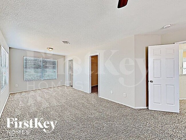Building Photo - 3508 Aruba Ln