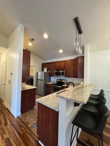 Building Photo - 11719 Ridgeway Park Dr