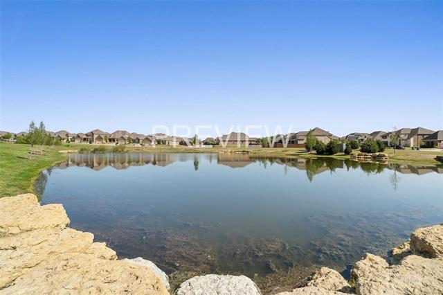 Building Photo - 915 Uplands Dr